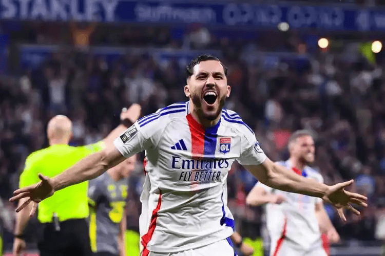 九游体育下载-赛后法国杯传出新动向，费城76人调整名单，管理层表态——态度坚定，更衣室氛围转暖的简单介绍